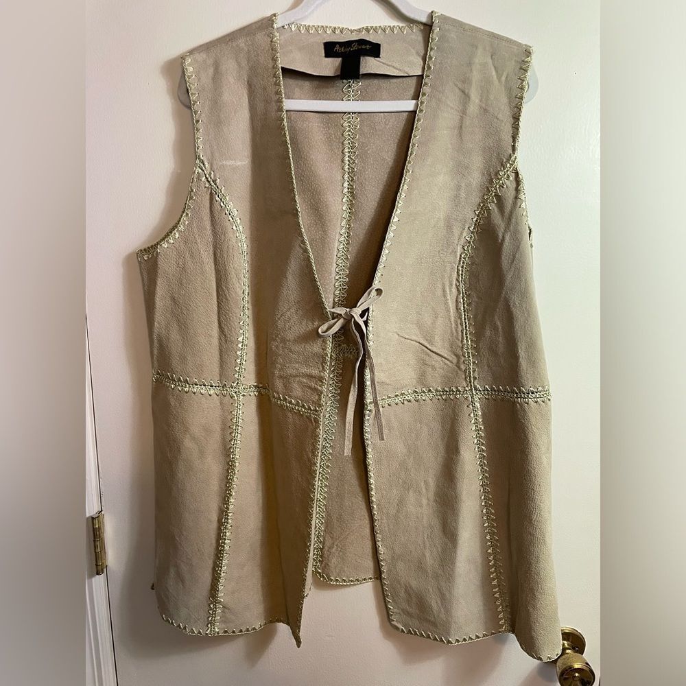 Ashley Stewart 100% Genuine Leather Suede Tan Bohemian Festival Vest size 16